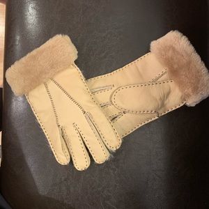 Women’s gloves